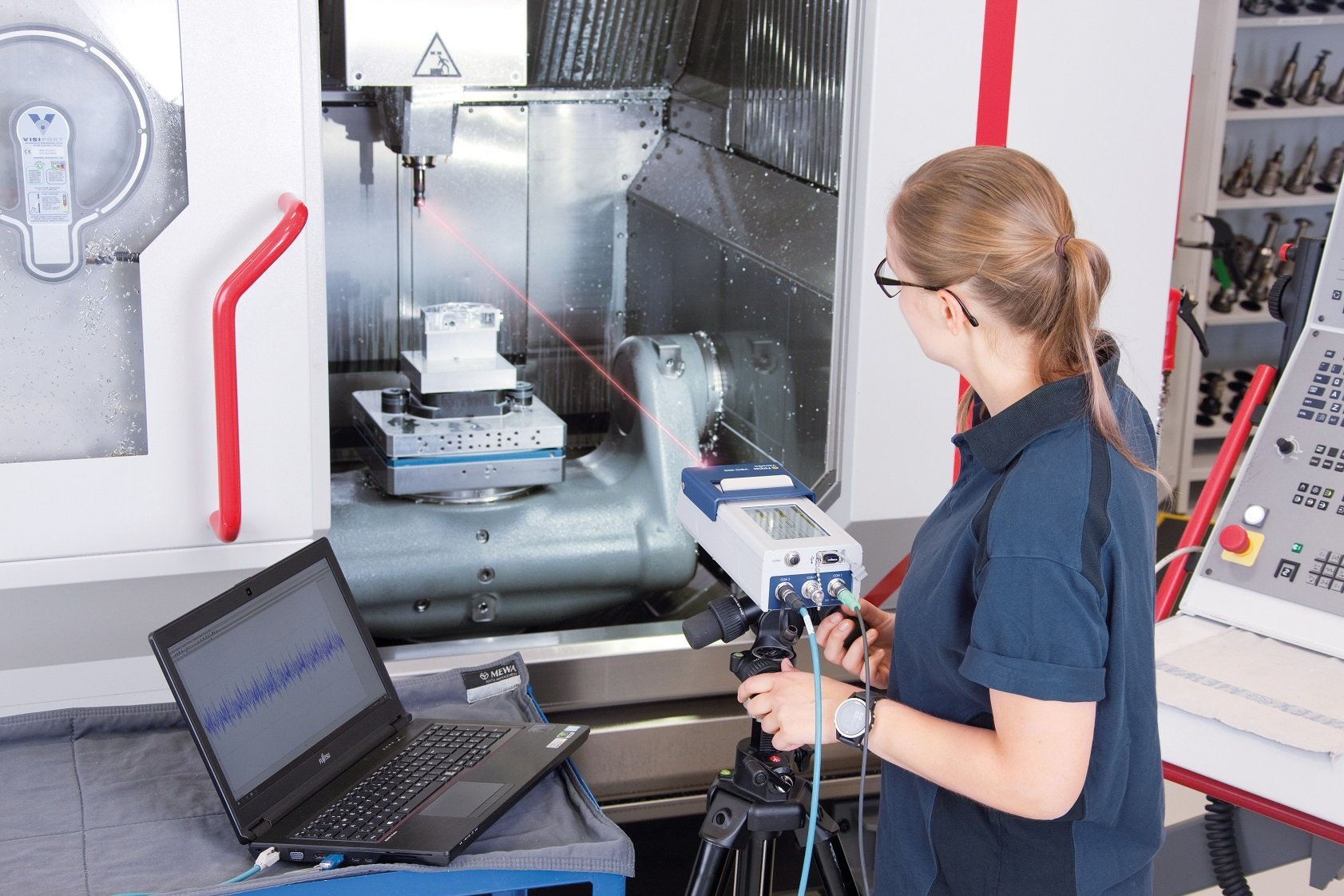 Measuring acoustics, dynamics and vibrations with portable laser vibration sensor Measuring acoustics, dynamics and vibrations with portable laser vibration sensor