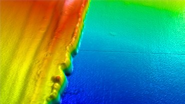 Optical and areal step edge test showing a 75.2 nm thick coating Optical and areal step edge test showing a 75.2 nm thick coating