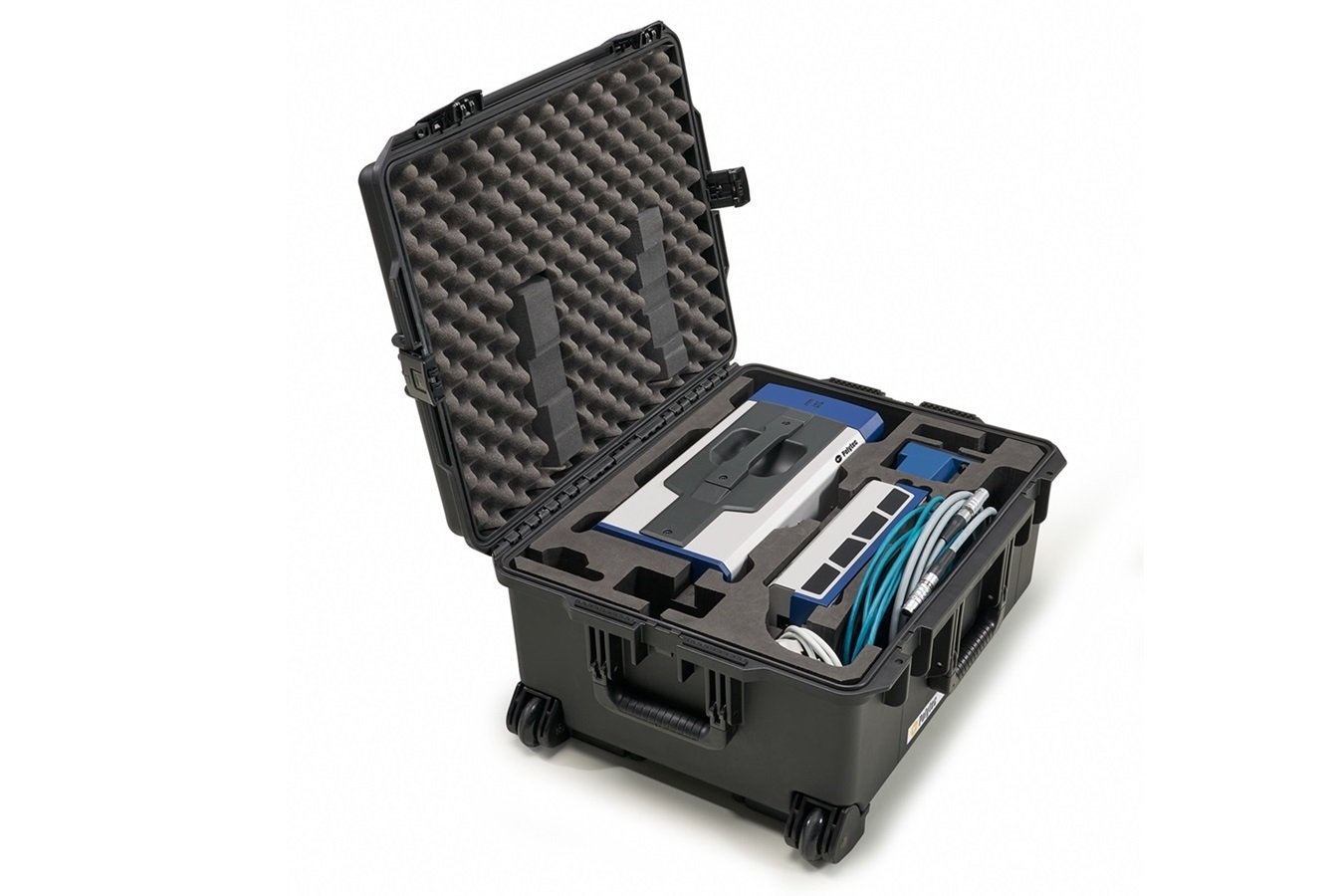 VibroScan QTec fits in a case and is always with you VibroScan QTec fits in a case and is always with you