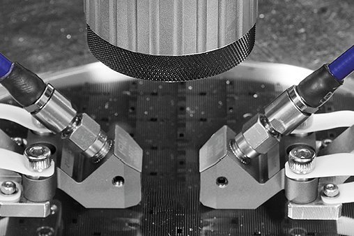 Integration in eine Probe Station für MEMS-Messungen auf Wafer-Level Integration in eine Probe Station für MEMS-Messungen auf Wafer-Level