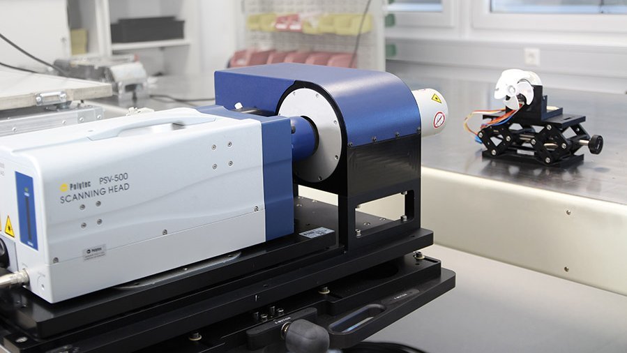 Optical Derotator for non-contact areal, scanning vibration measurement on rotating structures Optical Derotator for non-contact areal, scanning vibration measurement on rotating structures