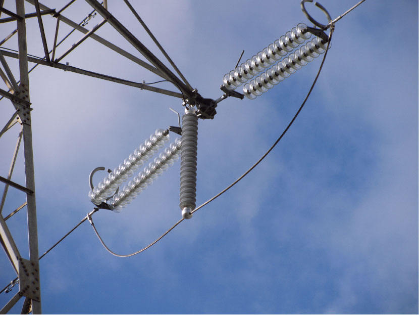Measuring Insulators on Pylons Measuring Insulators on Pylons