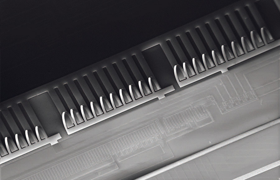 Topography analysis on microstructures and MEMS  Topography analysis on microstructures and MEMS